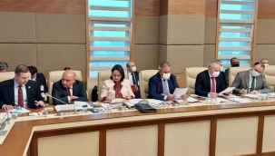 CHP'nin elektrik ve doğalgaz borçları faizsiz ertelensin teklifi AKP ve MHPnin oylarıyla reddedildi