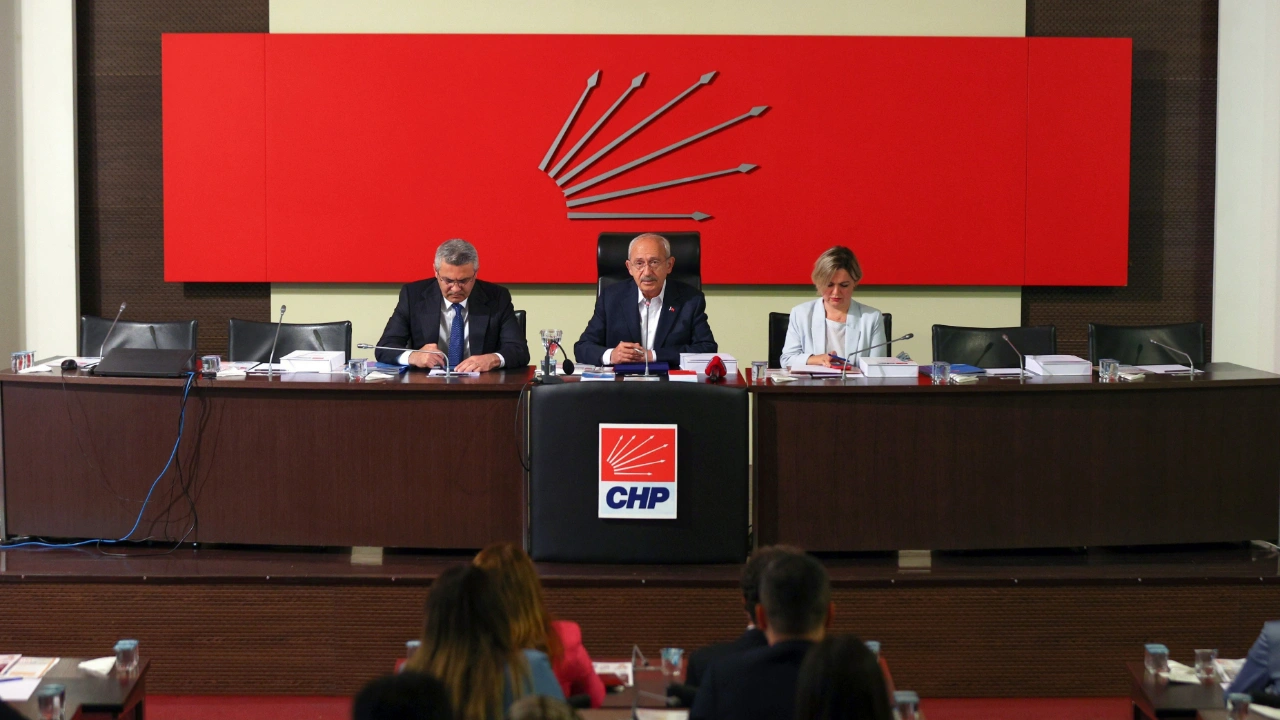 Yeni dönem şekilleniyor: CHP'de seçimler masaya yatırılacak, MYK ve PM toplantılarıyla yeni A Takımı belirlenecek