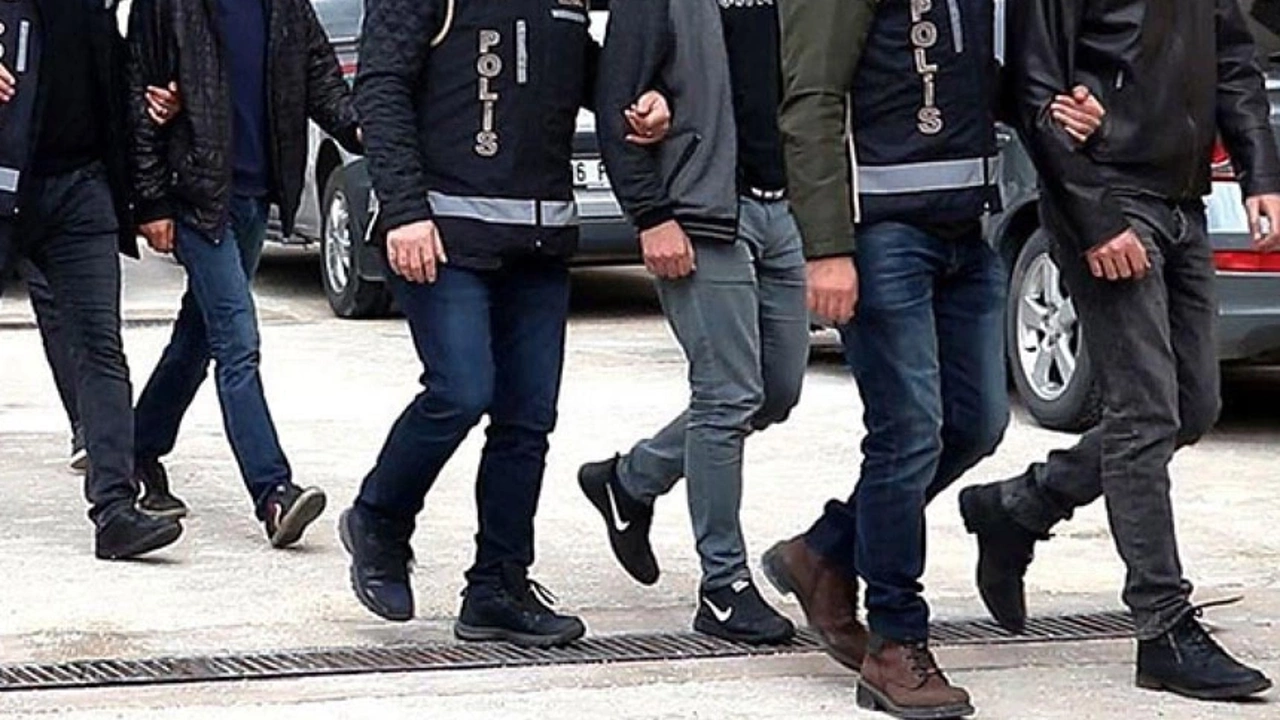 2 organize suç örgütüne operasyon: 42 gözaltı 