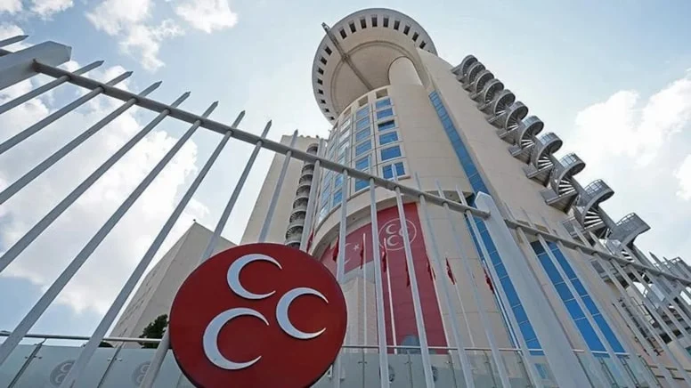 Bir istifa haberi de MHP'den
