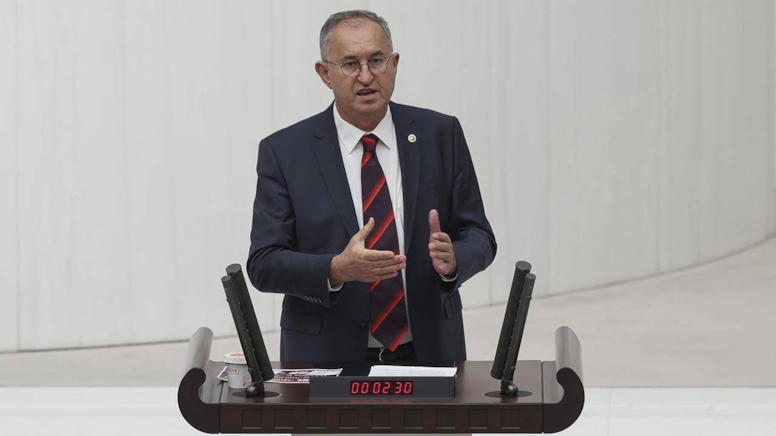 Eski CHP İzmir Milletvekili Atila Sertel gözaltına alındı