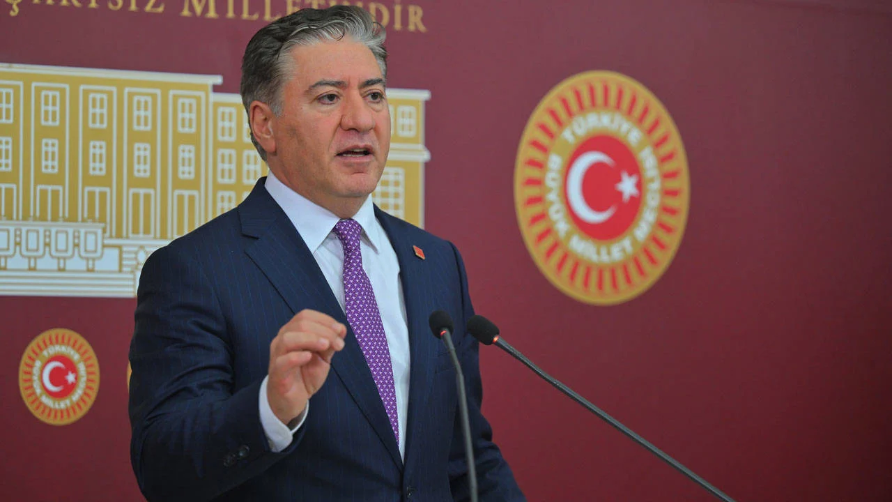 CHP'den "mutlak butlan ve Öcalan'a statü" yorumu: "Aynı yerde duruyoruz"
